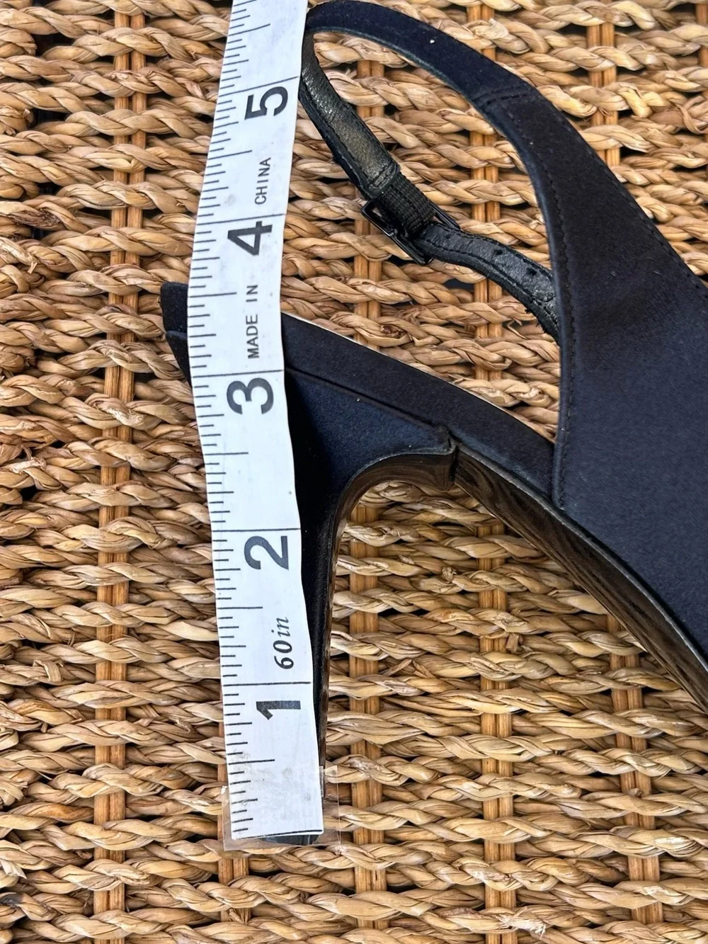 Stuart Weitzman Women’s Slingback Peep Toe Satin Heel Black‎ Size 7M - Picture 10 of 11